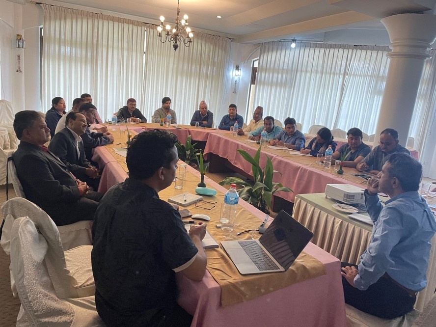 Institutionalizing portable sawmills for enhancing livelihoods from community forestry: EnLiFT 2 Policy and Practice Lab